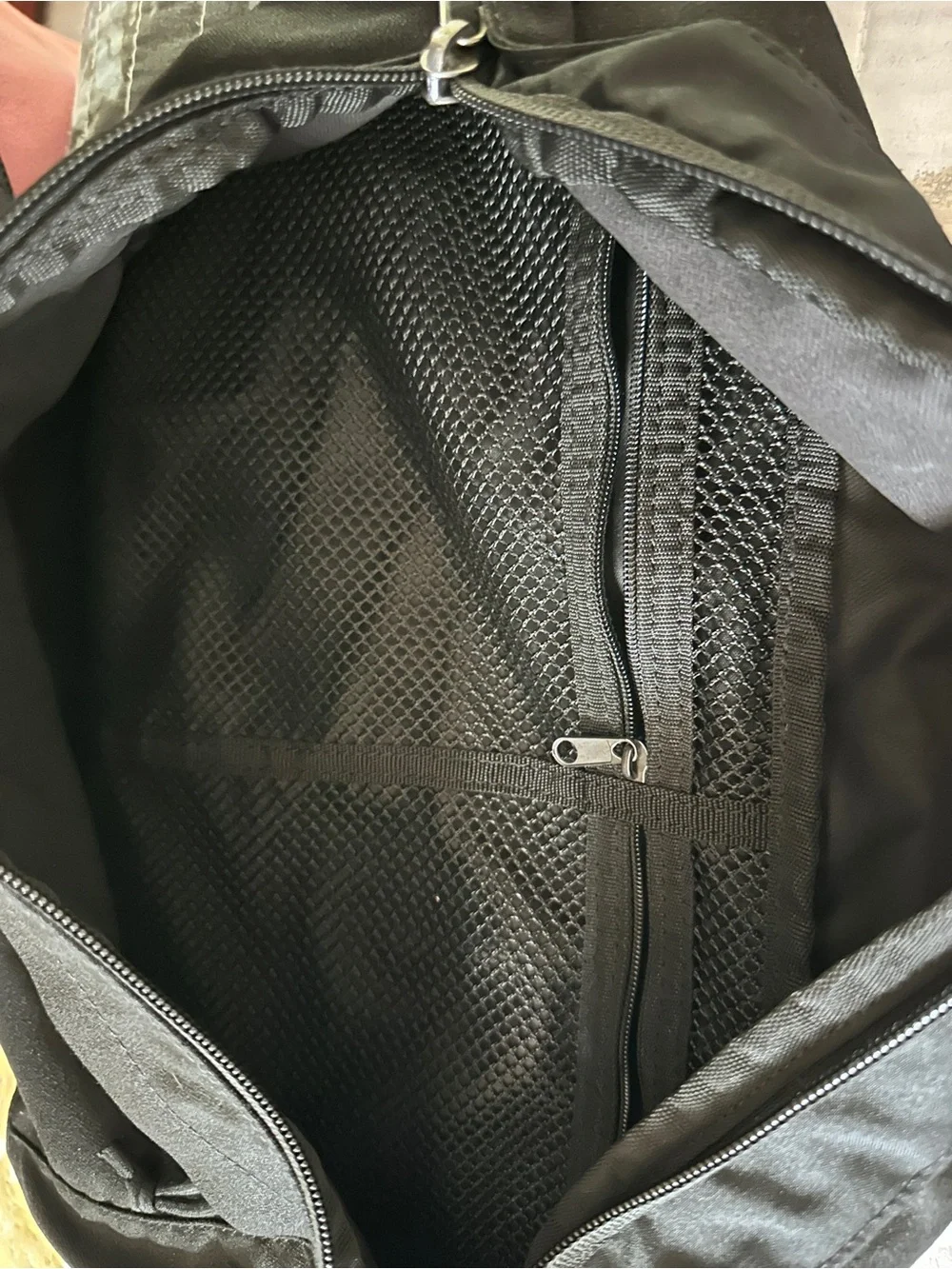 Nike Black Duffel CROSSBODY BAG  with Reflective Logo